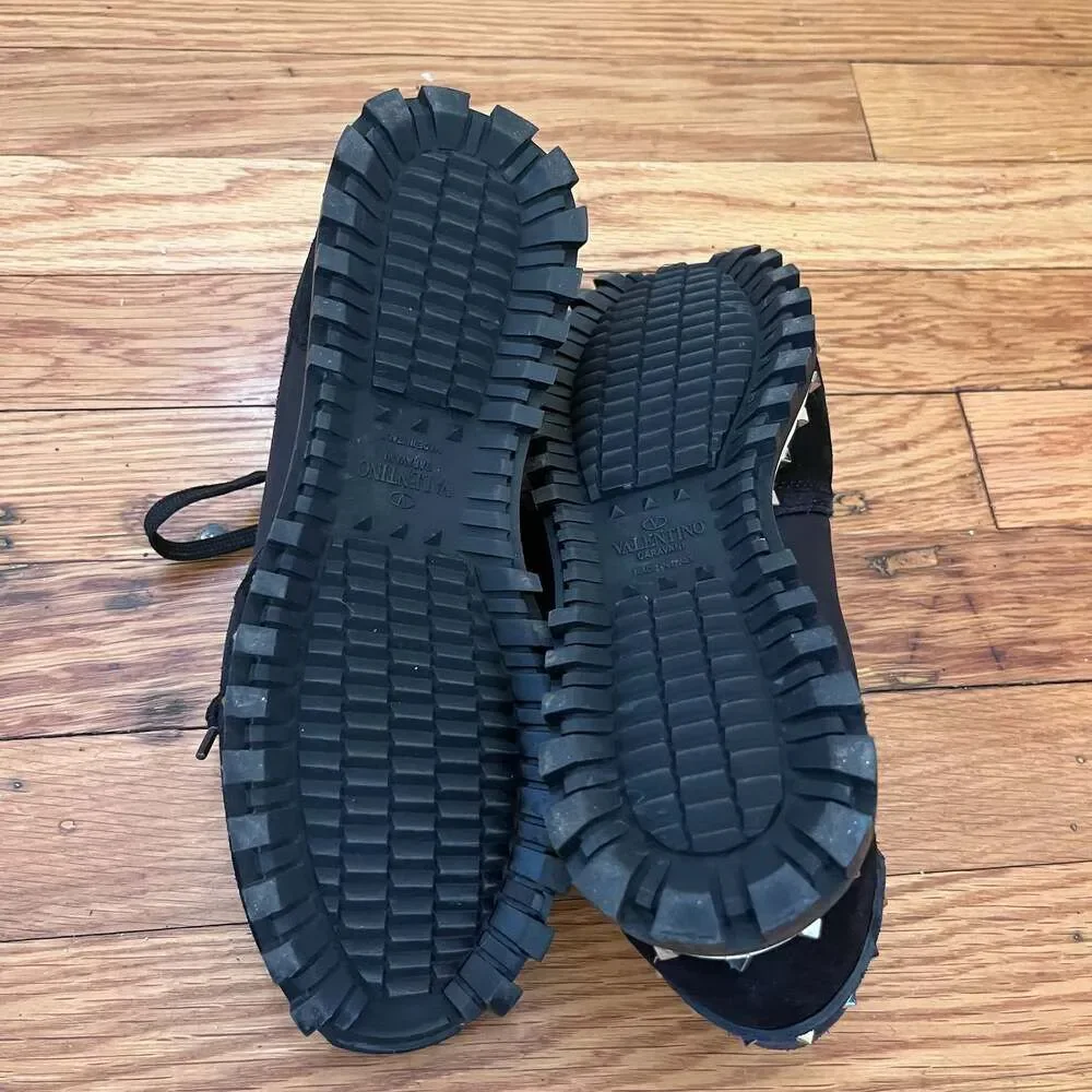 Valentino Garavani Black Rockstud Runner Running Shoes Sneakers Size 37